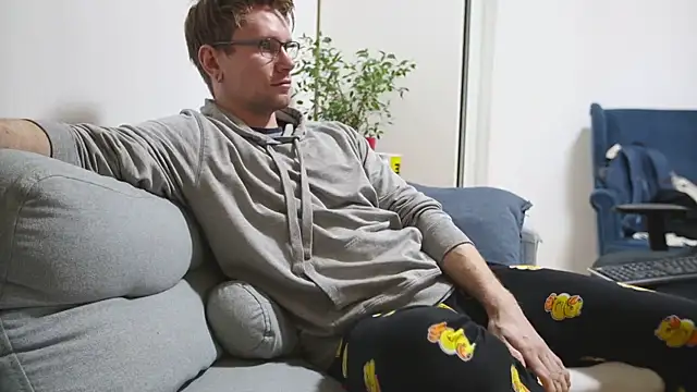 kevin-park online show from December 15, 2025, 7:23 am