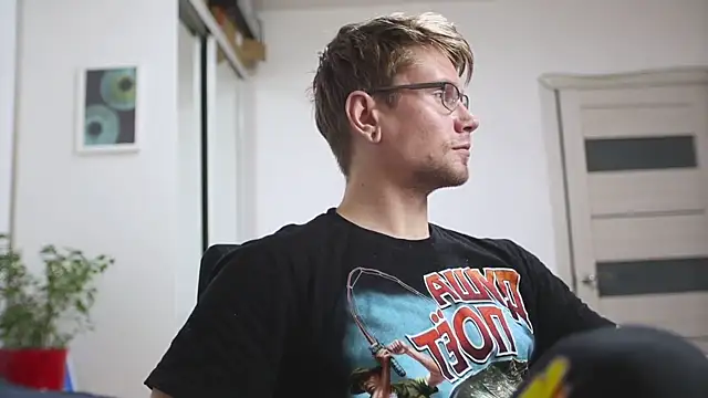 kevin-park online show from December 19, 2025, 6:42 am