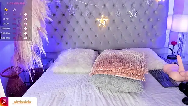 Snapshot of Kaitlyn_Brwon chatting on January 11, 2025, 6:56 am Kaitlyn Brwon online show from January 11, 2025, 6:56 am