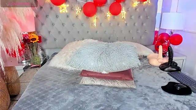 Snapshot of Kaitlyn_Brwon chatting on February 16, 2025, 6:43 am Kaitlyn Brwon online show from February 16, 2025, 6:43 am