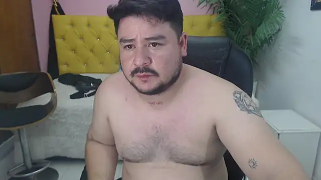 Snapshot of oso_dirty_ chatting on February 21, 2025, 5:31 pm oso dirty  online show from February 21, 2025, 5:31 pm