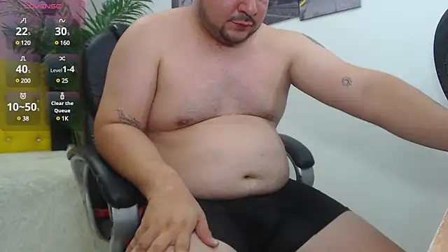 Snapshot of oso_dirty_ chatting on March 13, 2025, 8:32 pm oso dirty  online show from March 13, 2025, 8:32 pm