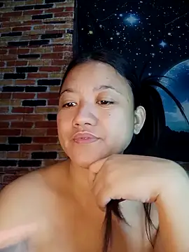 Urchanel online show from April 12, 2026, 11:10 pm