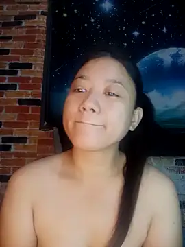 Snapshot of Urchanel chatting on May 7, 2026, 1:11 am Urchanel online show from May 7, 2026, 1:11 am