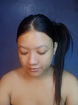 Snapshot of Urchanel chatting on June 3, 2026, 10:48 pm Urchanel online show from June 3, 2026, 10:48 pm