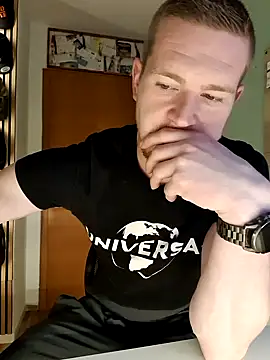 Playbunniboy online show from December 5, 2024, 3:17 pm