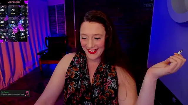Snapshot of cee2nv chatting on July 4, 2026, 9:21 pm cee2nv online show from July 4, 2026, 9:21 pm