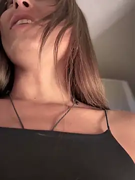 Snapshot of YOUR-KARINA chatting on December 9, 2024, 10:00 am YOUR-KARINA online show from December 9, 2024, 10:00 am