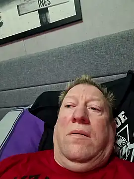 Snapshot of tomtom111111 chatting on December 22, 2024, 10:25 pm tomtom111111 online show from December 22, 2024, 10:25 pm