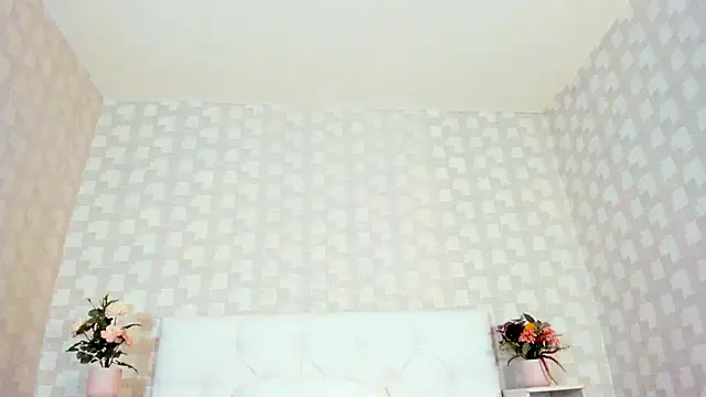 NatsumiHun online show from December 28, 2024, 2:32 pm