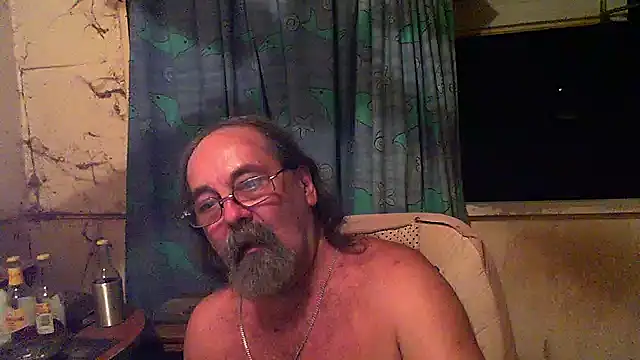 herbie010666 online show from February 11, 2025, 10:59 am