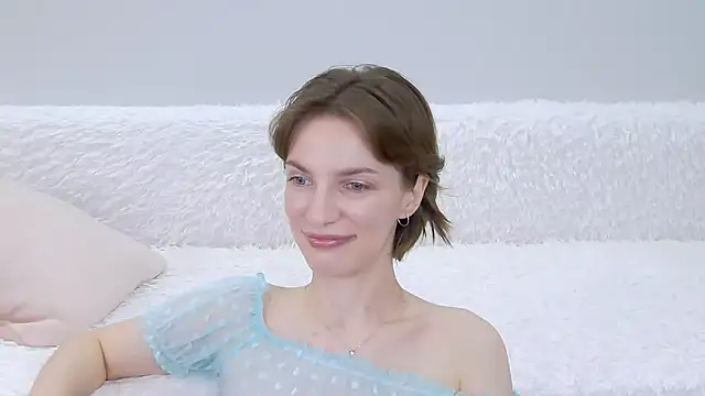 Beauty Alex online show from January 14, 2026, 2:28 am