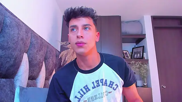 I Gabriel online show from December 14, 2024, 9:02 pm