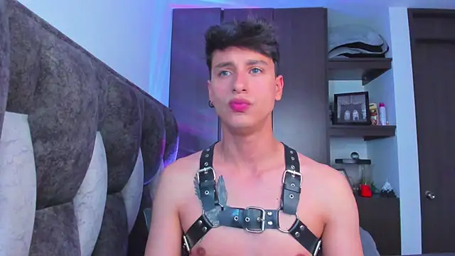 I Gabriel online show from February 3, 2025, 10:11 pm