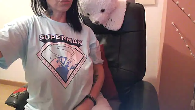 Snapshot of algodonyfresa chatting on September 12, 2025, 12:22 am algodonyfresa online show from September 12, 2025, 12:22 am