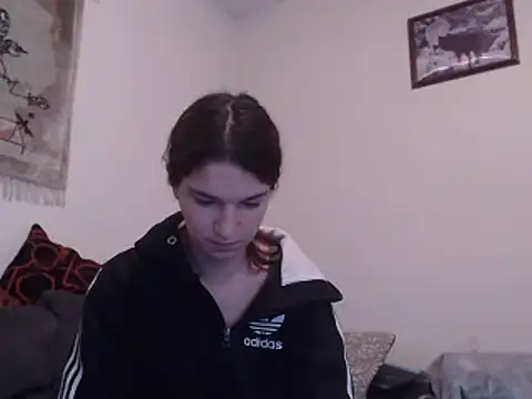 Snapshot of Geile-Luna chatting on December 22, 2024, 9:09 pm Geile-Luna online show from December 22, 2024, 9:09 pm