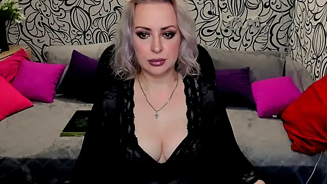 Snapshot of Hotdreamhere chatting on December 30, 2024, 10:32 am Hotdreamhere online show from December 30, 2024, 10:32 am