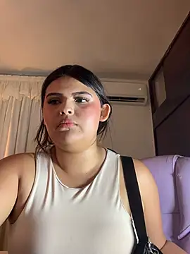 Lia sexx online show from February 23, 2026, 7:11 pm