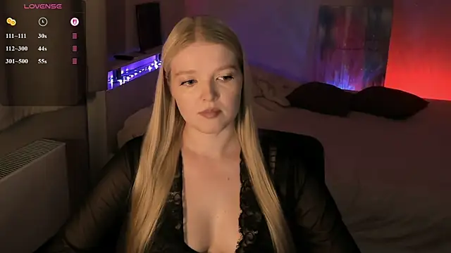 Snapshot of Ssweet_annie chatting on July 2, 2026, 6:14 pm Ssweet annie online show from July 2, 2026, 6:14 pm