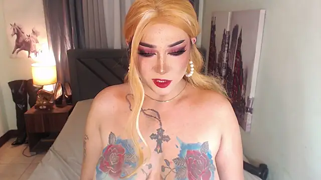 Transdomts4u online show from March 22, 2025, 9:21 pm