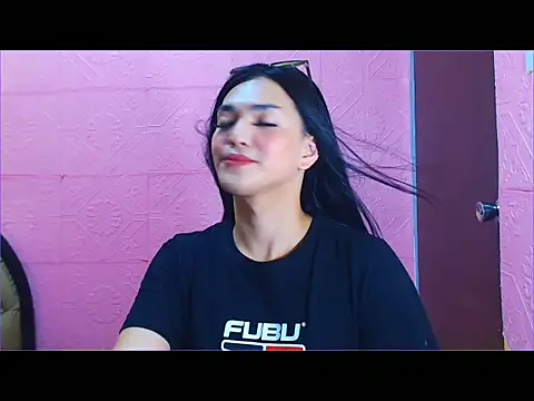 WONDERWOMAN2023 online show from November 3, 2025, 5:47 pm