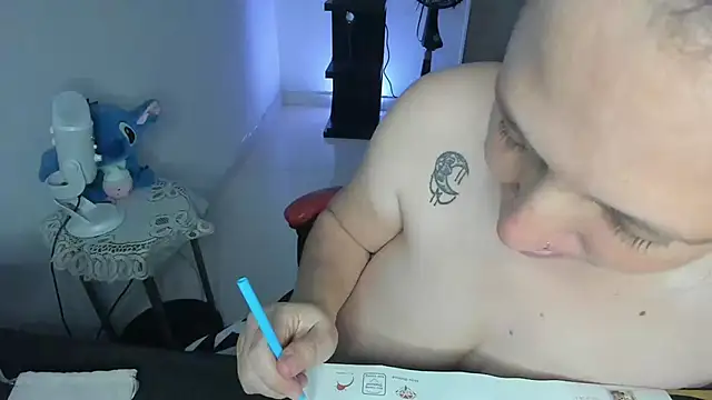 valery adams1 online show from February 6, 2025, 6:40 am