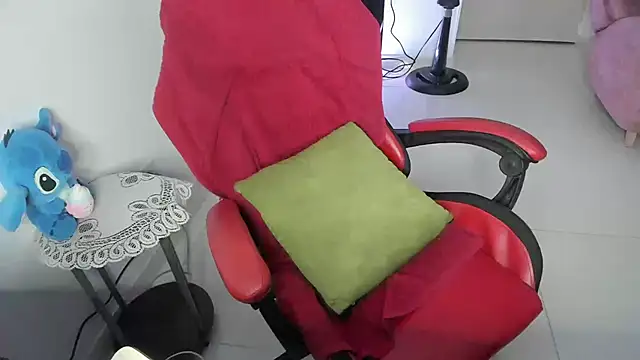 valery adams1 online show from February 13, 2025, 6:20 am