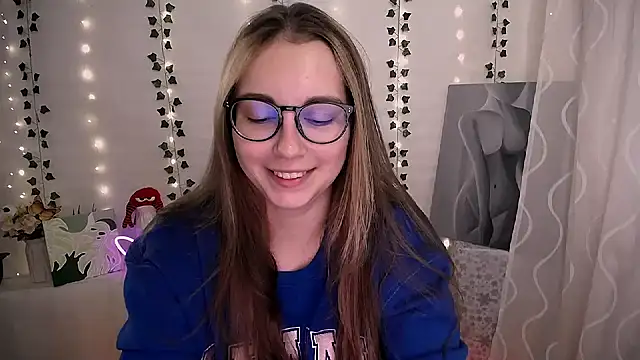 SweetPrincess  online show from October 23, 2025, 5:51 am