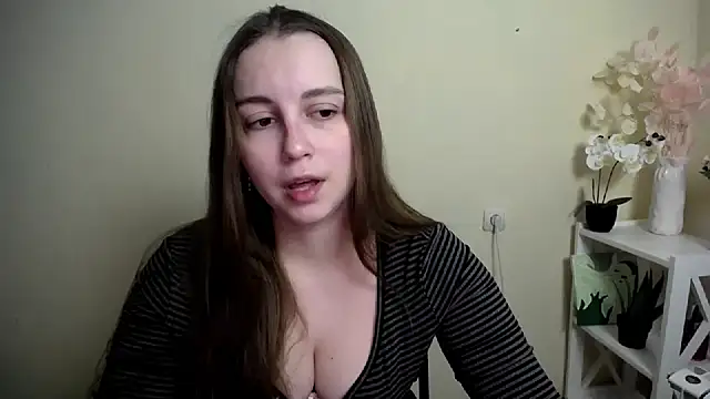 SweetPrincess  online show from February 17, 2026, 5:37 am