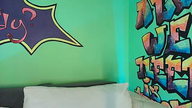 TamaraSavage online show from November 25, 2025, 10:04 am