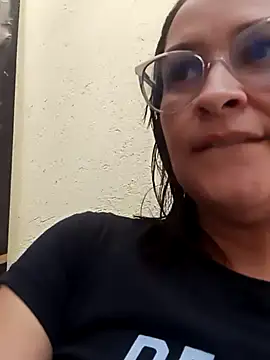Snapshot of Britney_taylor_ chatting on February 17, 2025, 7:31 pm Britney taylor online show from February 17, 2025, 7:31 pm