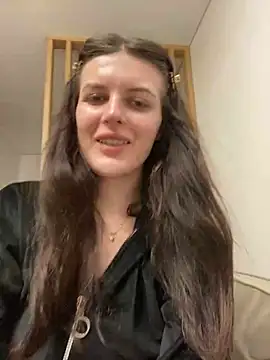 little belucci online show from February 23, 2025, 6:34 pm