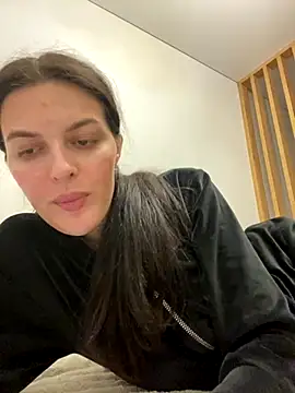 little belucci online show from October 21, 2025, 3:35 pm