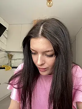 little belucci online show from March 5, 2026, 12:56 pm