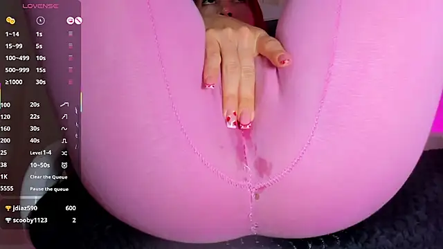 Snapshot of ADELINA_CONTE chatting on November 7, 2025, 12:32 am ADELINA CONTE online show from November 7, 2025, 12:32 am