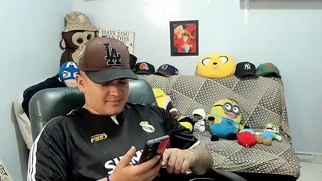 Snapshot of ney_22 chatting on May 14, 2026, 6:47 pm ney 22 online show from May 14, 2026, 6:47 pm