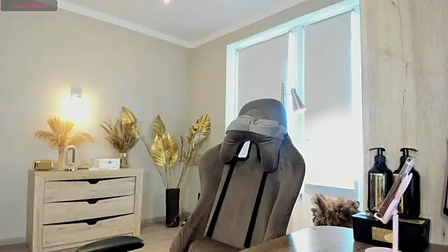 HotyPlays online show from July 21, 2026, 12:07 pm