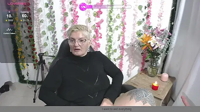 bety-cum2 online show from December 22, 2024, 9:44 am