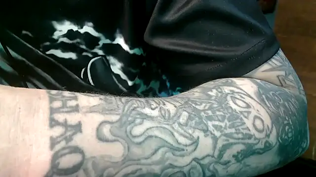 Snapshot of faded206 chatting on February 3, 2025, 2:25 am faded206 online show from February 3, 2025, 2:25 am