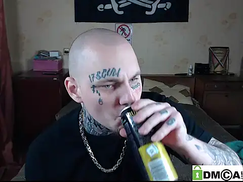 Keny Collins online show from November 28, 2025, 10:12 pm