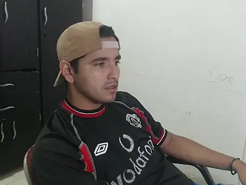 kylian 07 online show from November 11, 2025, 3:17 am