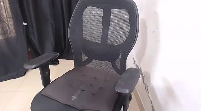 Snapshot of sweet-alia chatting on February 9, 2025, 10:53 am sweet-alia online show from February 9, 2025, 10:53 am