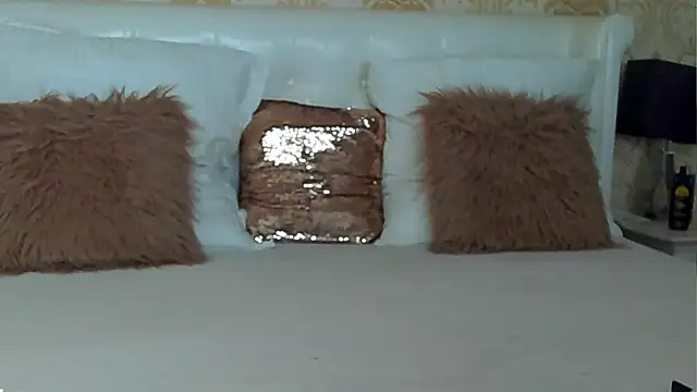 GiannaElliss online show from December 18, 2024, 4:20 am