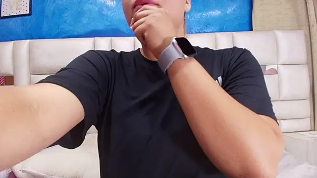 leon gaby online show from February 25, 2025, 7:14 pm