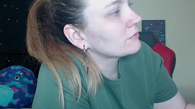 ToxicLilly online show from December 2, 2024, 8:52 am