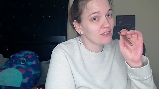 ToxicLilly online show from December 6, 2024, 8:59 am