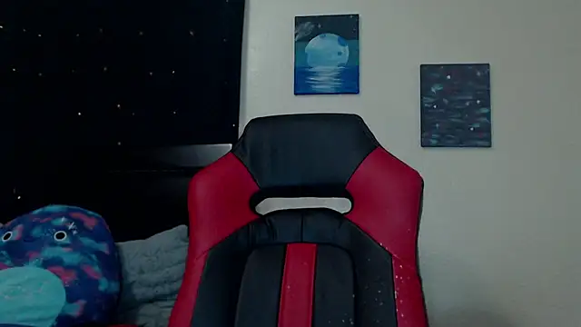 ToxicLilly online show from March 15, 2025, 10:35 am