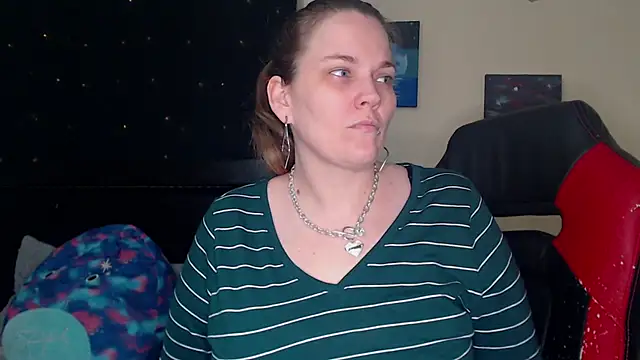 ToxicLilly online show from March 23, 2025, 8:04 am