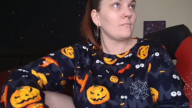 ToxicLilly online show from October 16, 2025, 7:42 am