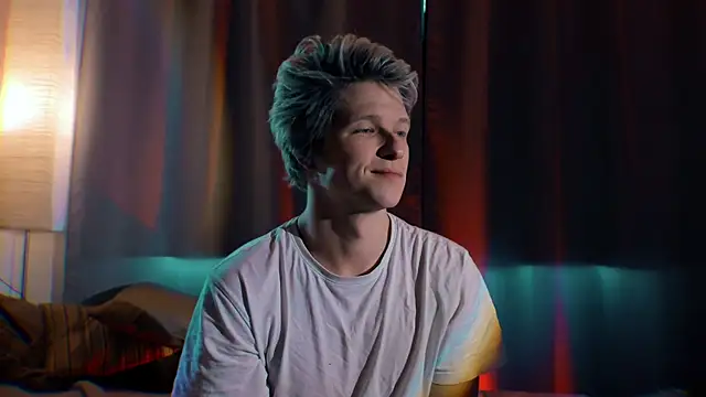 Breston Sweet online show from September 25, 2025, 4:38 am